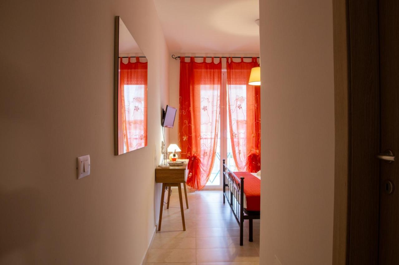 Hôtel La Dimora Del Sole à Santa Maria di Leuca Extérieur photo